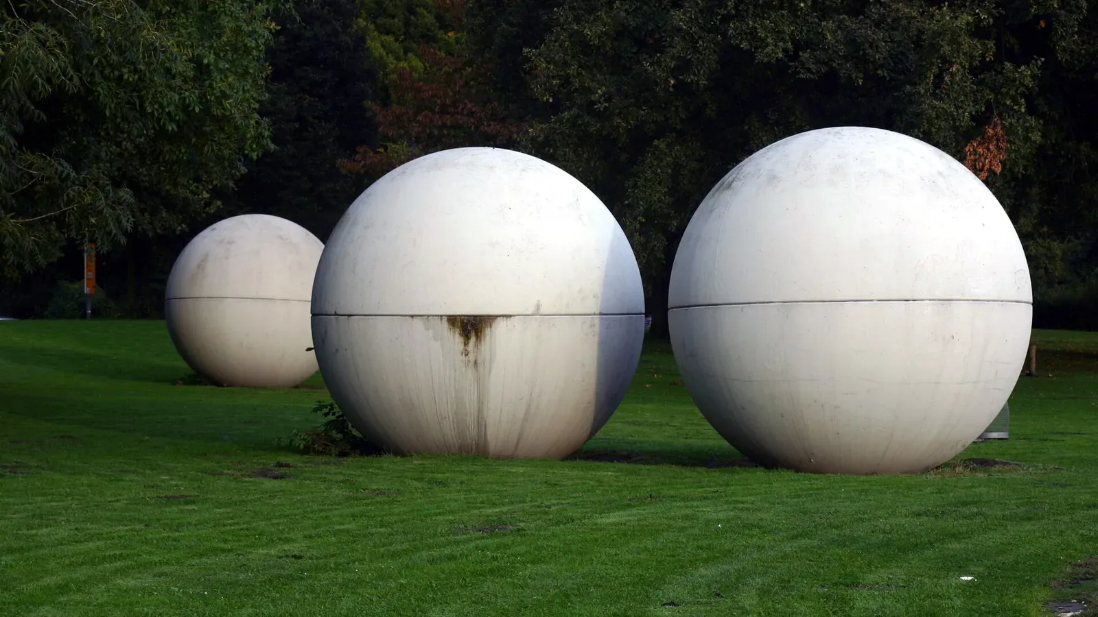 Giant Pool Balls from the 1977 Skulptur Projekte beside Münster’s Aasee, photographed in 2005