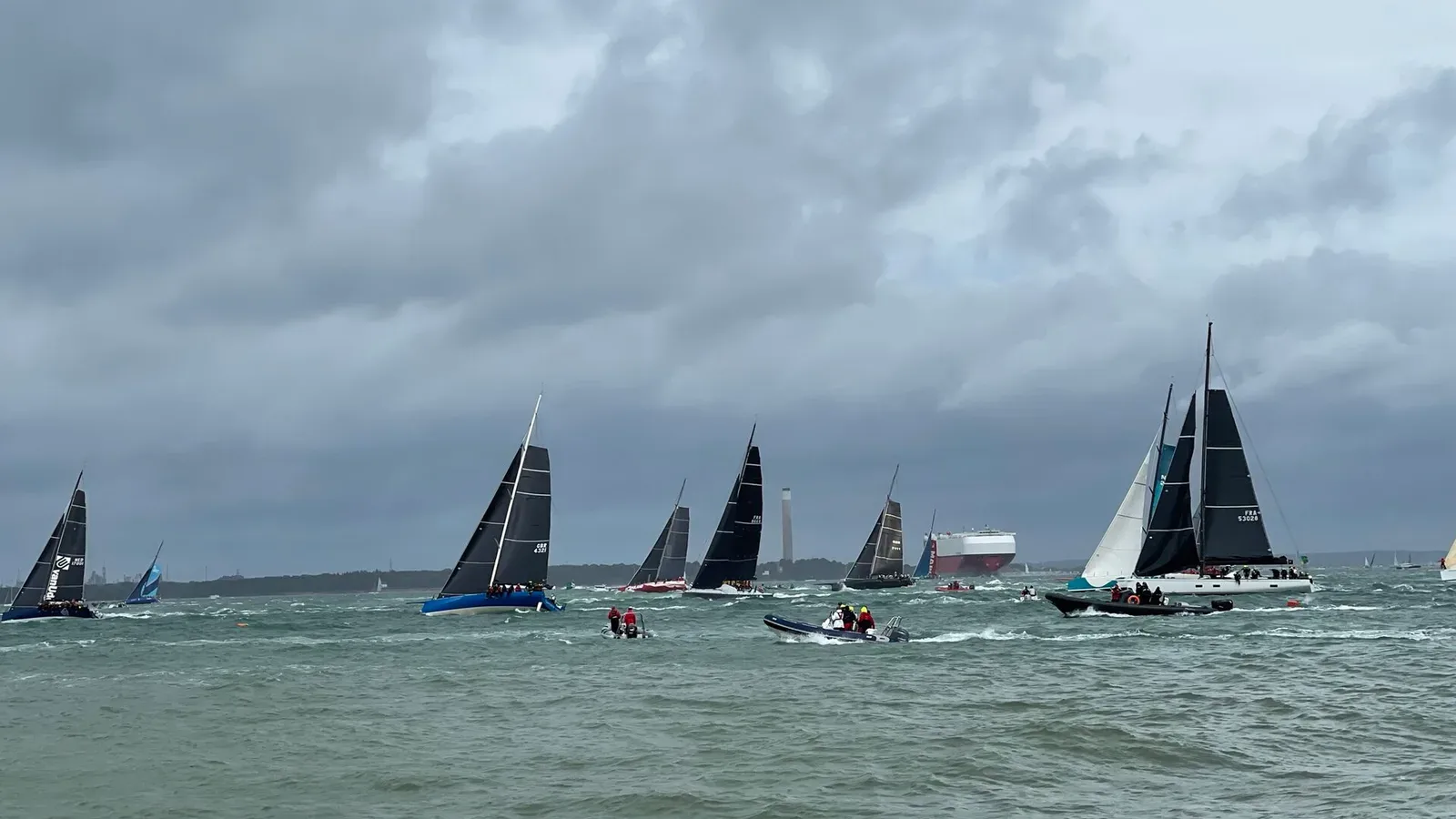 Sailing yachts off Cowes at the start of the 2021 Fastnet Race